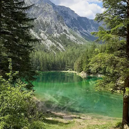 Am Kirchkogel דירה