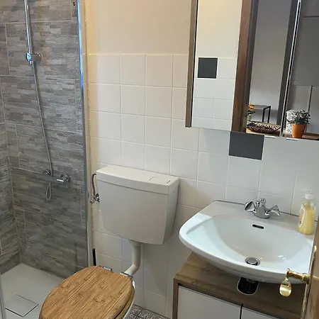 格鲁伯埃德曼普通公寓和一室公寓 Pernegg an der Mur